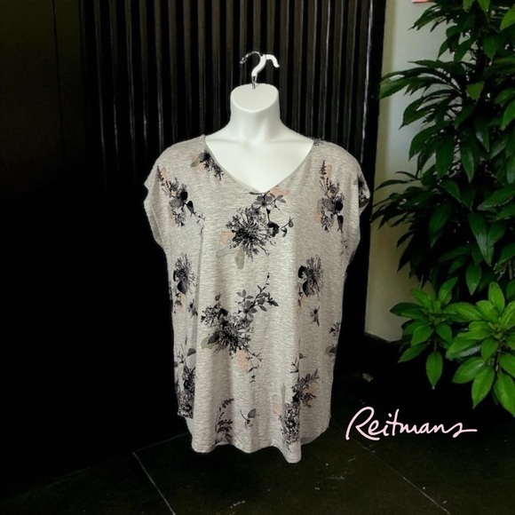 Reitmans, Floral Plus-Size Top, XXL, Gray - Picture 1 of 8